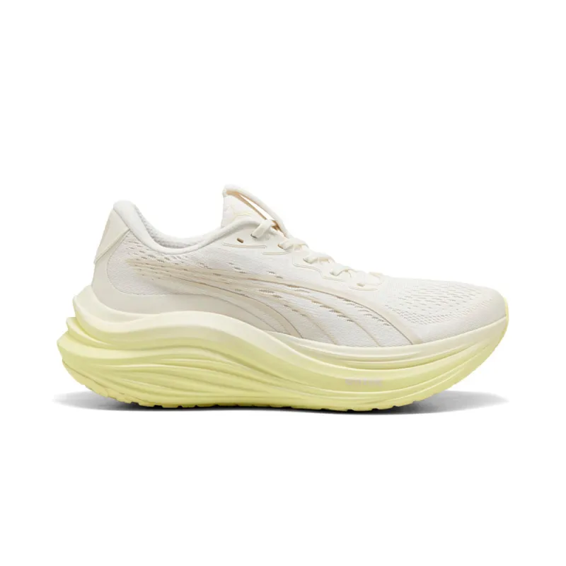 MagMax Nitro Running Shoes sold by Shoebacca