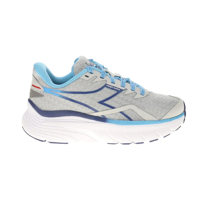 Equipe Nucleo Running Shoes made by Diadora