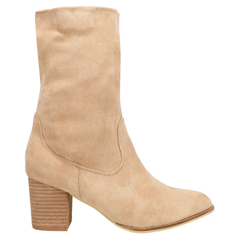 Wicked Round Toe Pull On Boots made by Corkys