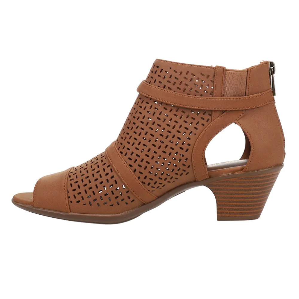 Carrigan Cut Out Ankle Strap Sandals sold by Shoebacca product image thumbnail 3
