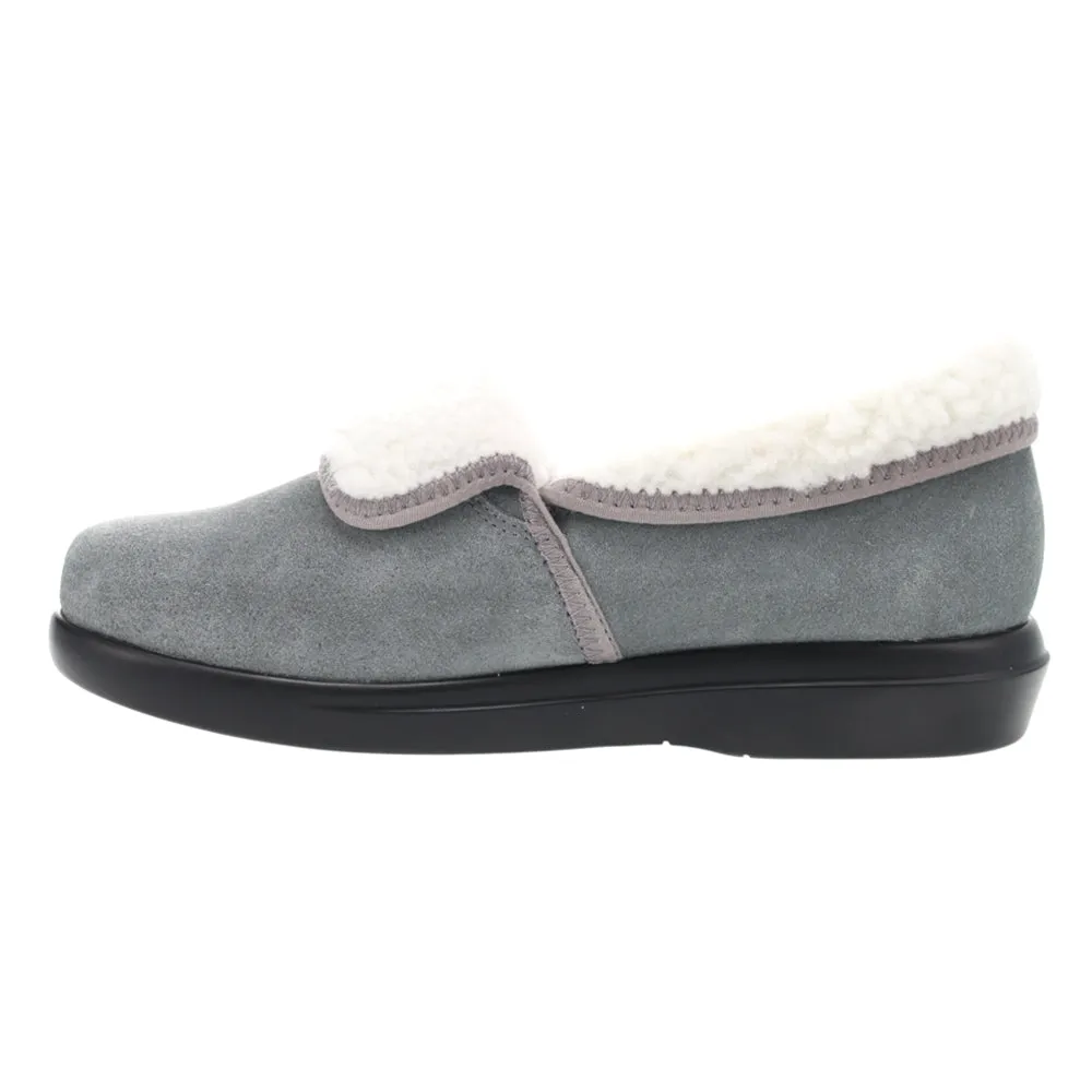 Colbie Slip On Slippers sold by Shoebacca product image thumbnail 3