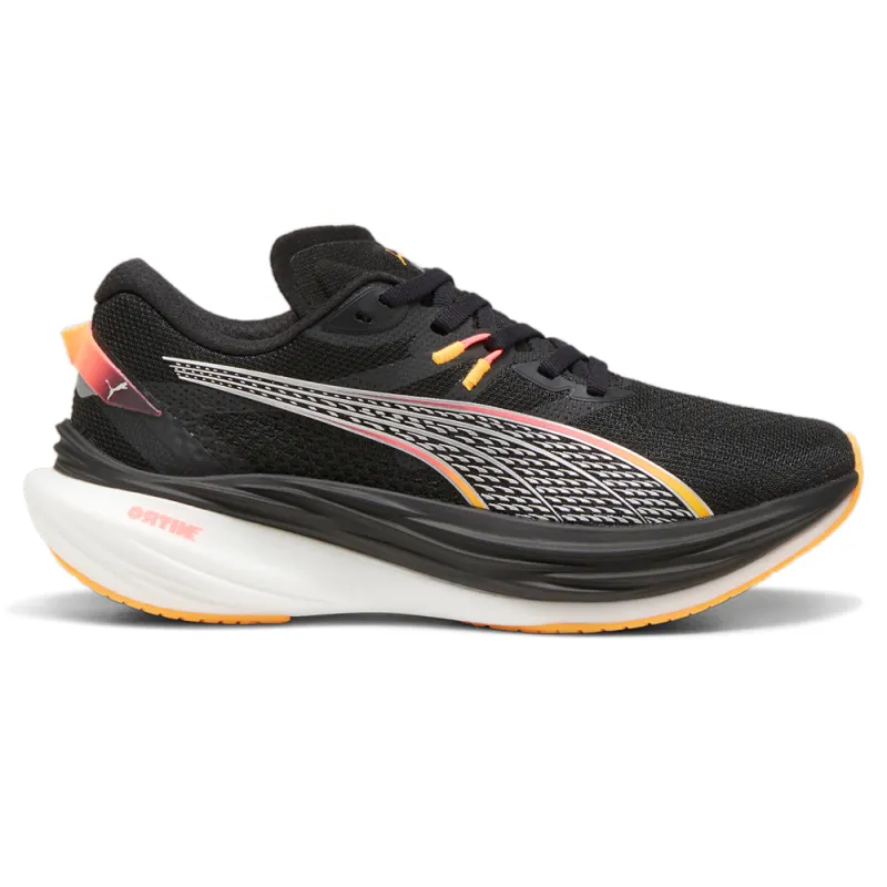 Deviate Nitro 3 Wide Running Shoes made by Puma