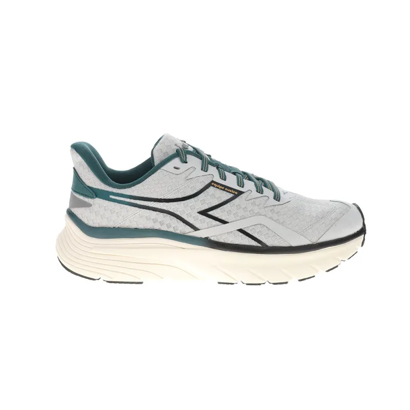 Equipe Nucleo Running Shoes made by Diadora