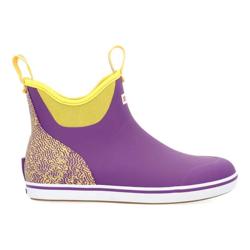 Tailgate Ankle Deck Round Toe Pull On Rain Boots made by Shoebacca