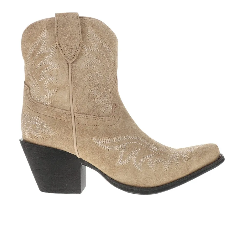 Chandler Embroidered Snip Toe Cowboy Boots sold by Shoebacca