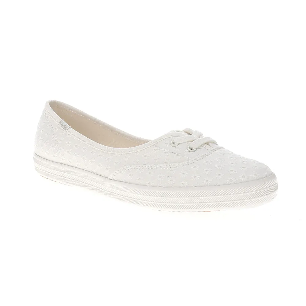 The Mini Daisy Eyelet Lace Up Sneakers sold by Shoebacca product image thumbnail 2