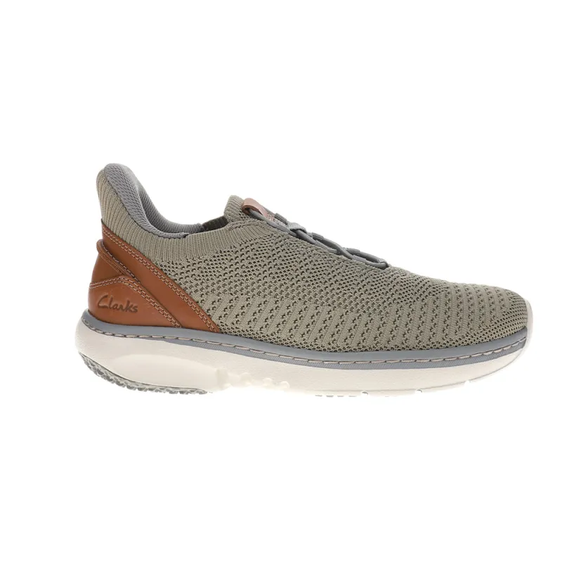 Pro Lo Slip On Sneakers made by Clarks