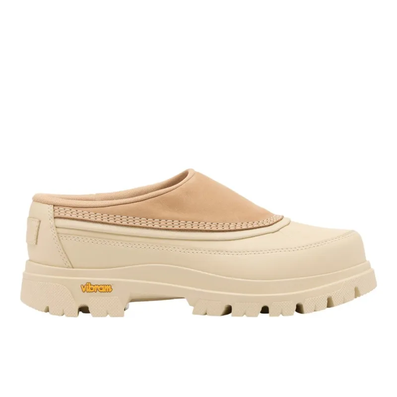 Daystorm Slip On Clogs made by Sorel
