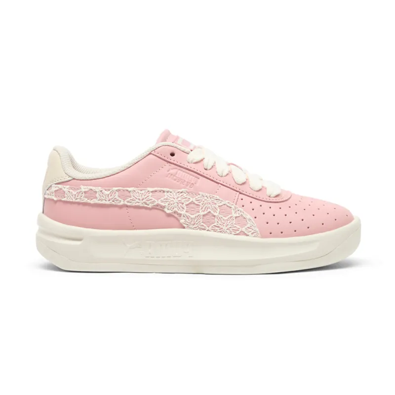 GV Special Bloom Lace Up Sneakers sold by Shoebacca