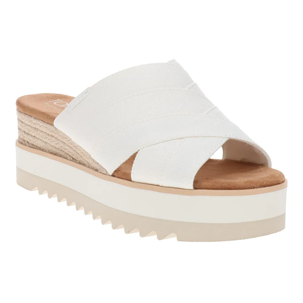 Diana Crossover Wedge Sandals sold by Shoebacca product image thumbnail 2