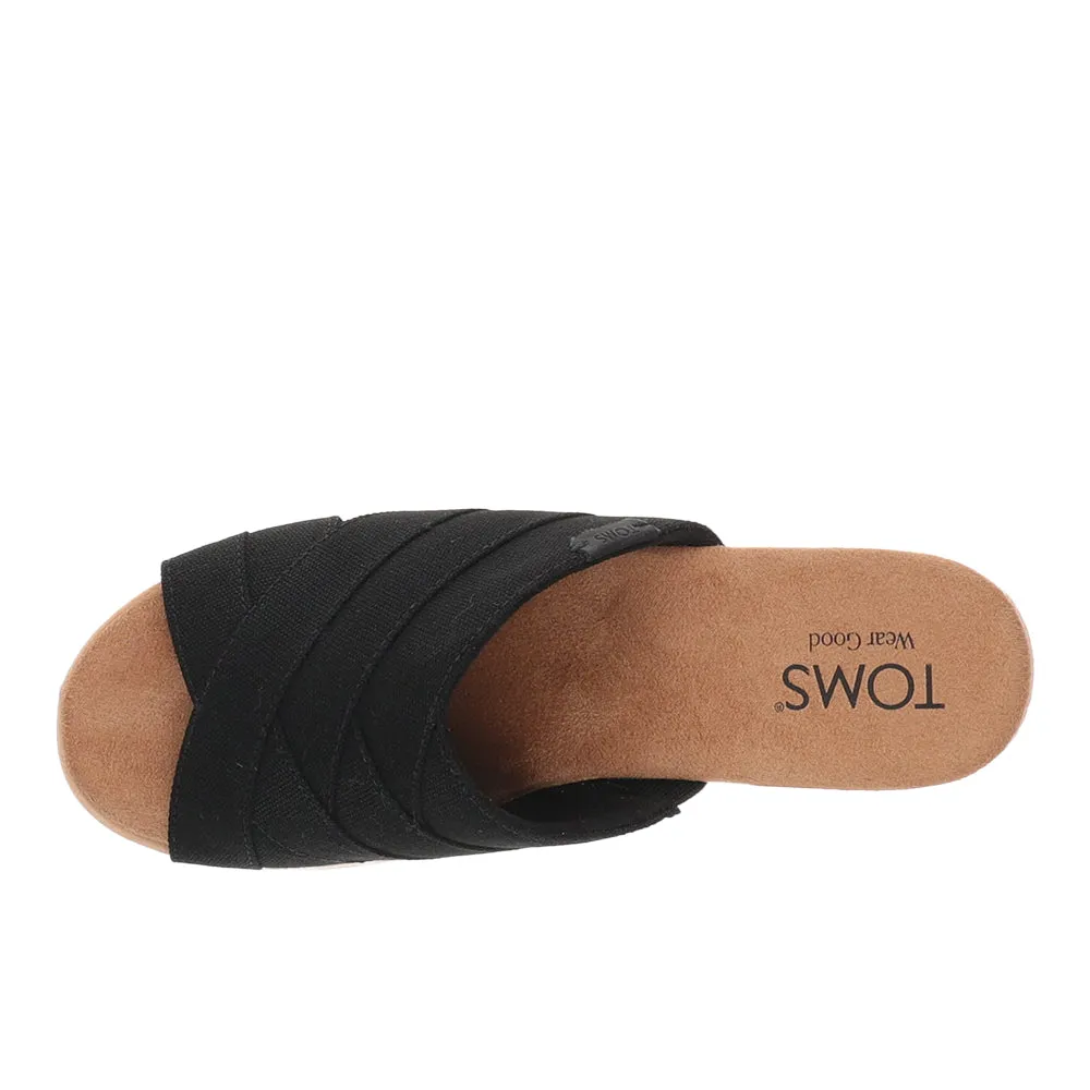 Diana Crossover Wedge Sandals sold by Shoebacca product image thumbnail 4