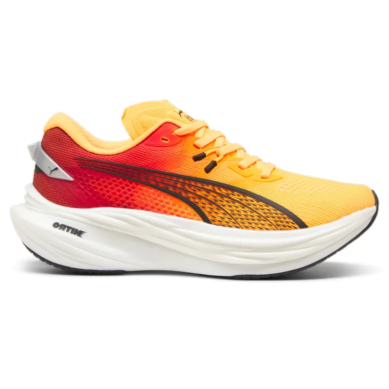 Deviate Nitro 3 Fade Running Shoes made by Puma