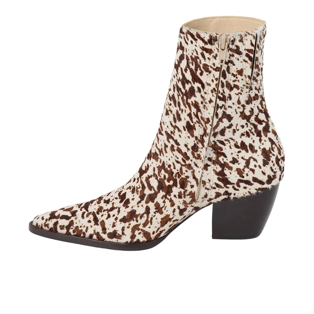 Caty Pointed Toe Zippered Booties sold by Shoebacca product image thumbnail 3