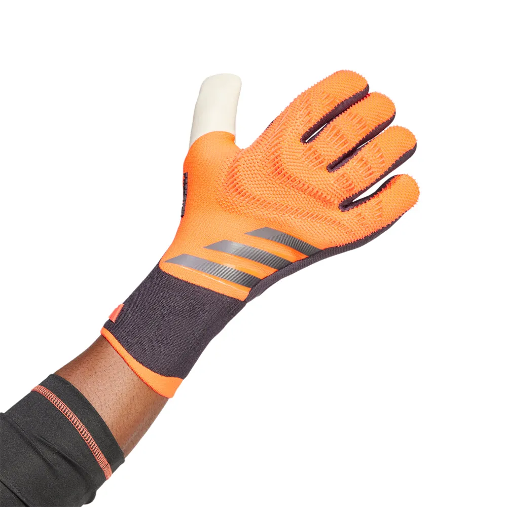 Predator Pro Goalkeeper Gloves sold by Shoebacca product image thumbnail 2