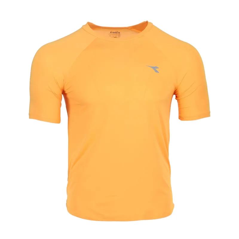 Super Light Crew Neck Short Sleeve Athletic T-Shirt made by Diadora