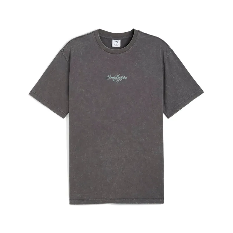 Graphic Font Play Relaxed Washed Crew Neck Short Sleeve T-Shirt made by Puma