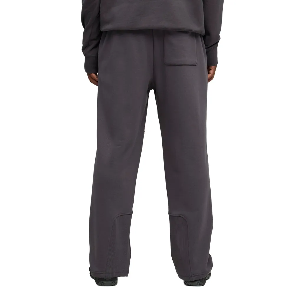 Future.PUMA.Archive Las Vegas Relaxed Sweatpants sold by Shoebacca product image thumbnail 4