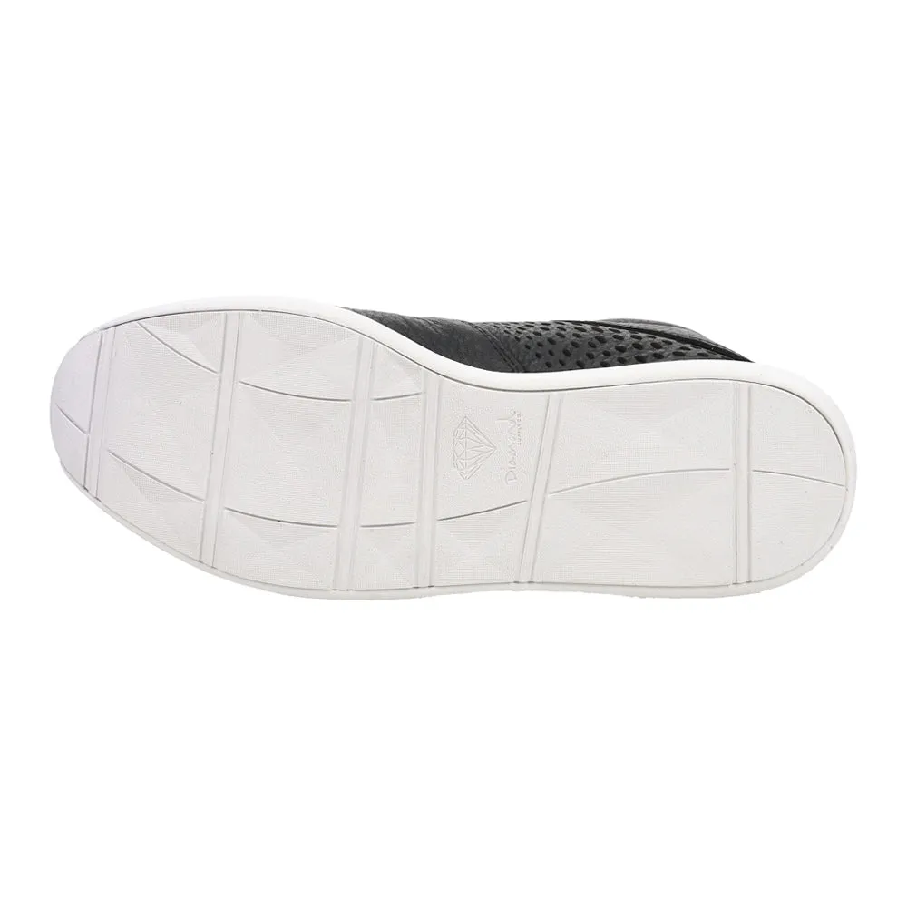 Quest Mid Lace Up Sneakers sold by Shoebacca product image thumbnail 5