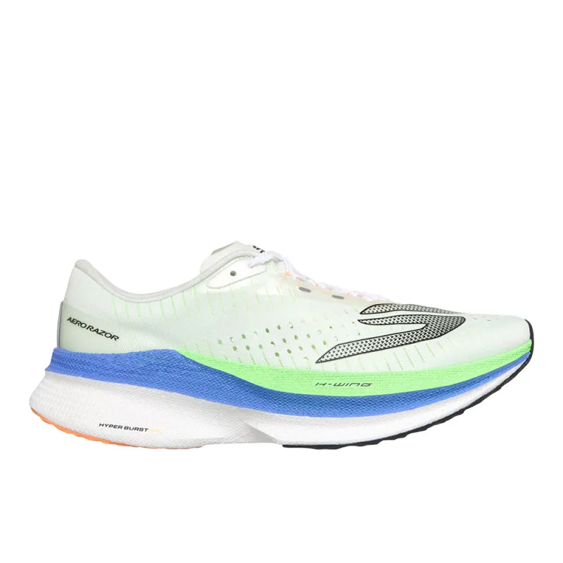 Aero Razor Performance Running Shoes made by Skechers