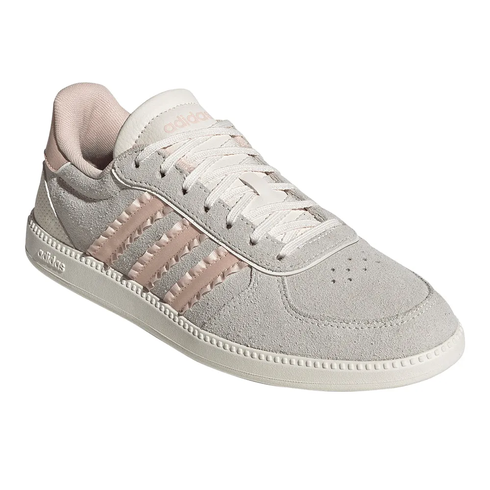 Breaknet Sleek Lace Up Sneakers sold by Shoebacca product image thumbnail 2