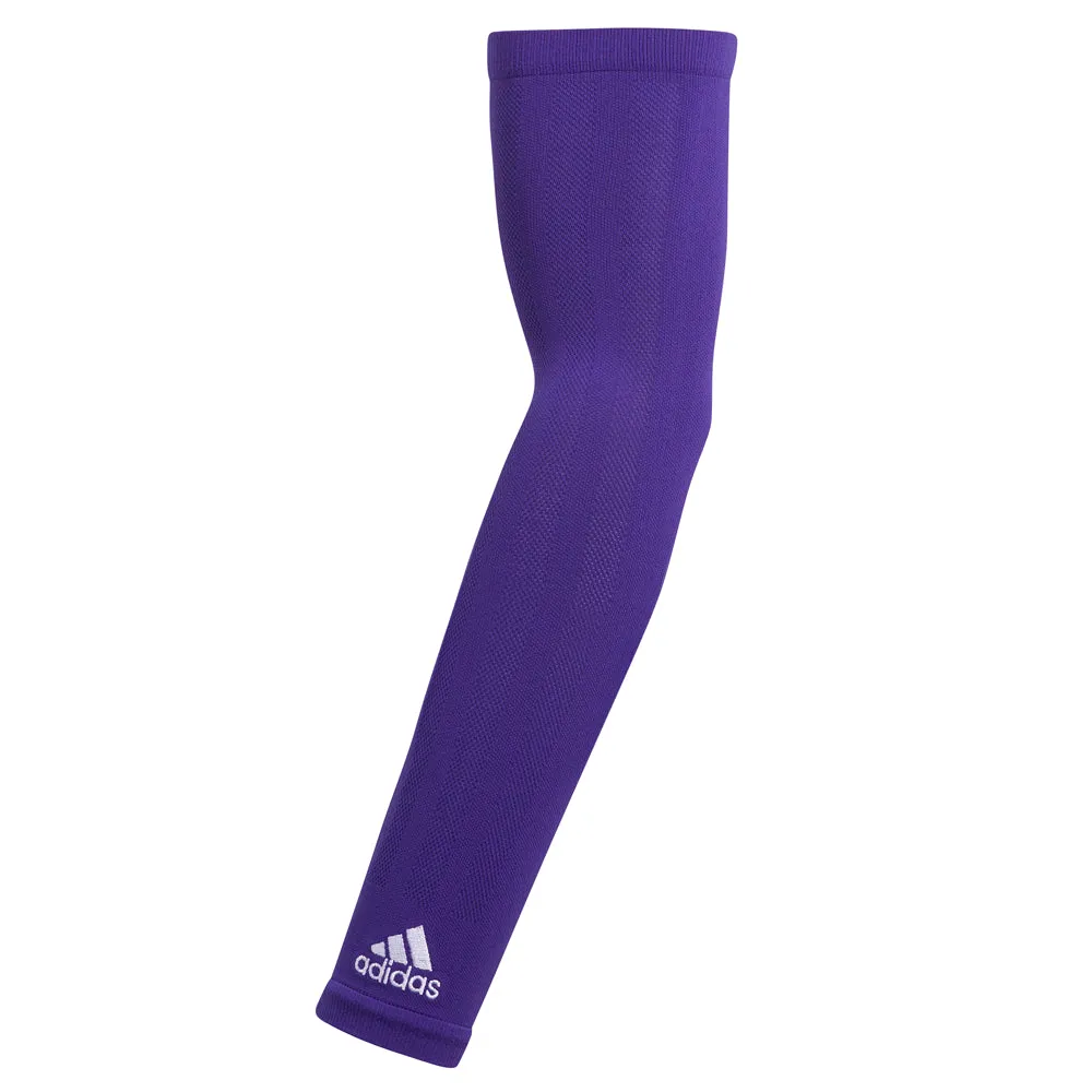 Core Arm Sport Sleeve sold by Shoebacca