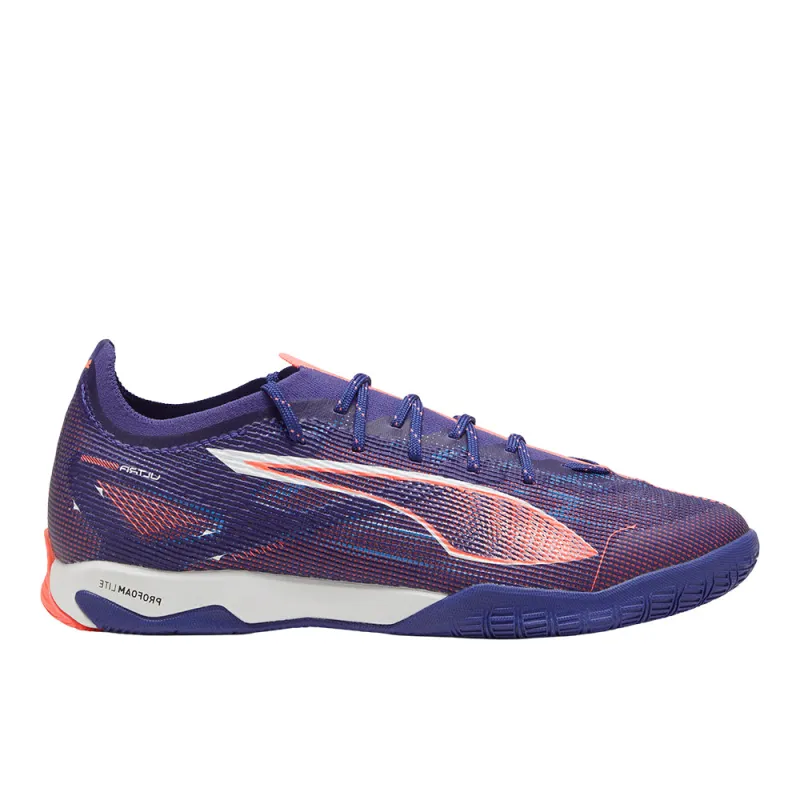 Ultra 5 Pro Court Soccer Shoes made by Puma