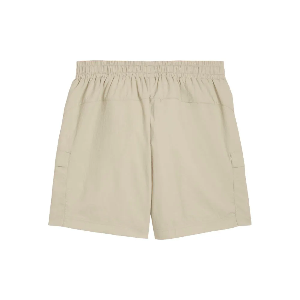 Wardrobe Essentials Relaxed Cargo 6 Inch Woven Shorts sold by Shoebacca product image thumbnail 2