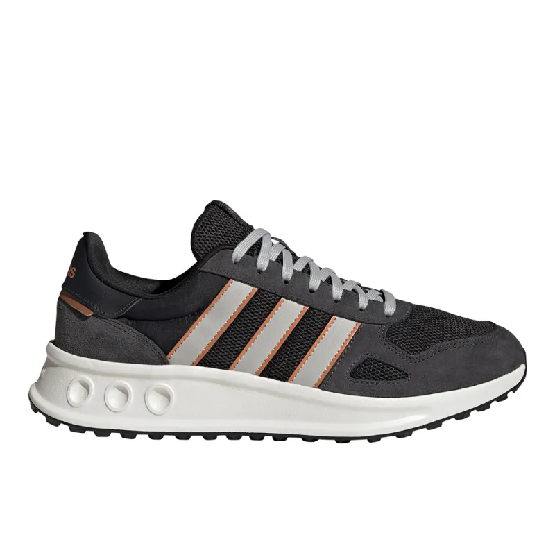 Run 84 Shoes made by Adidas