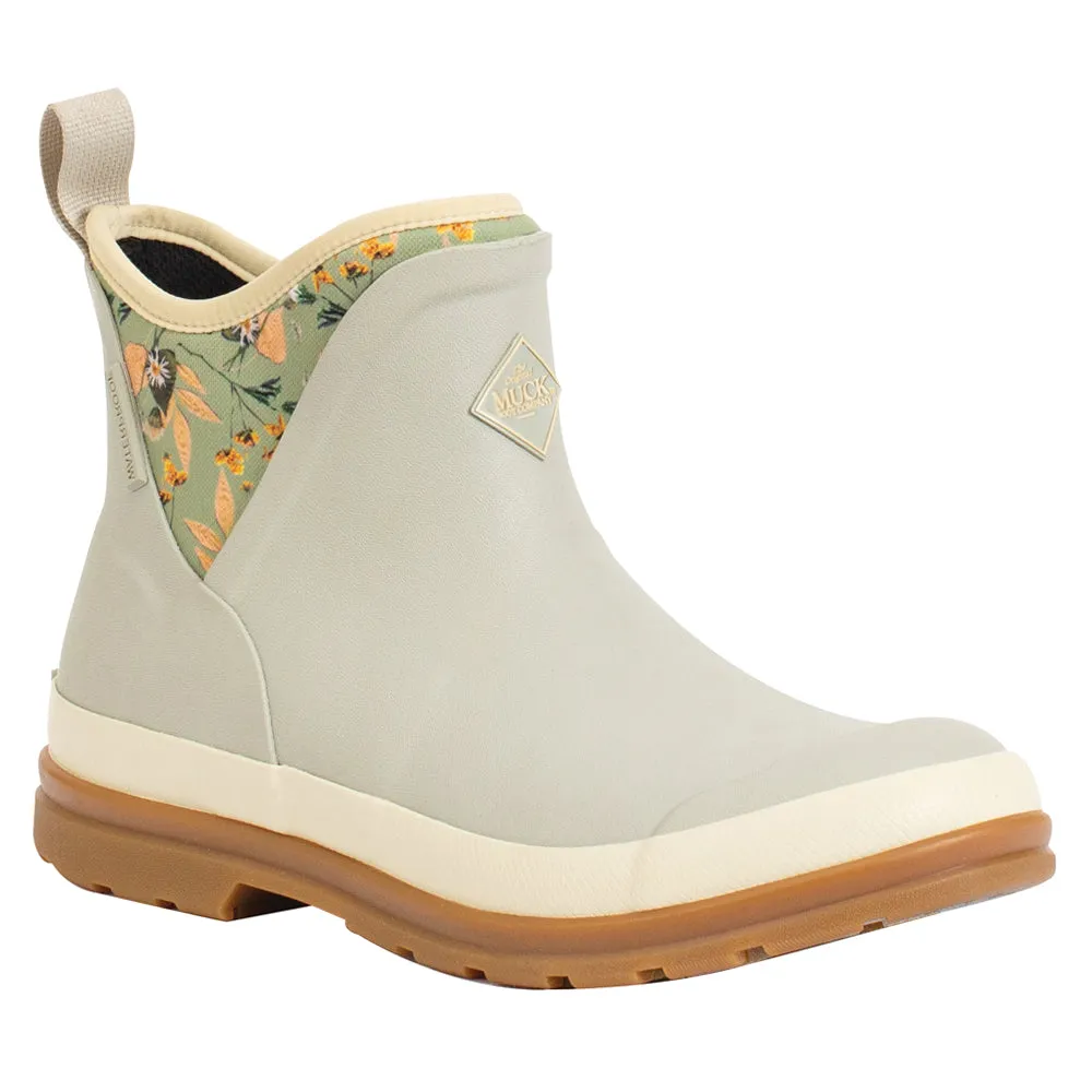 Originals Ankle Round Toe Pull On Boots sold by Shoebacca product image thumbnail 2