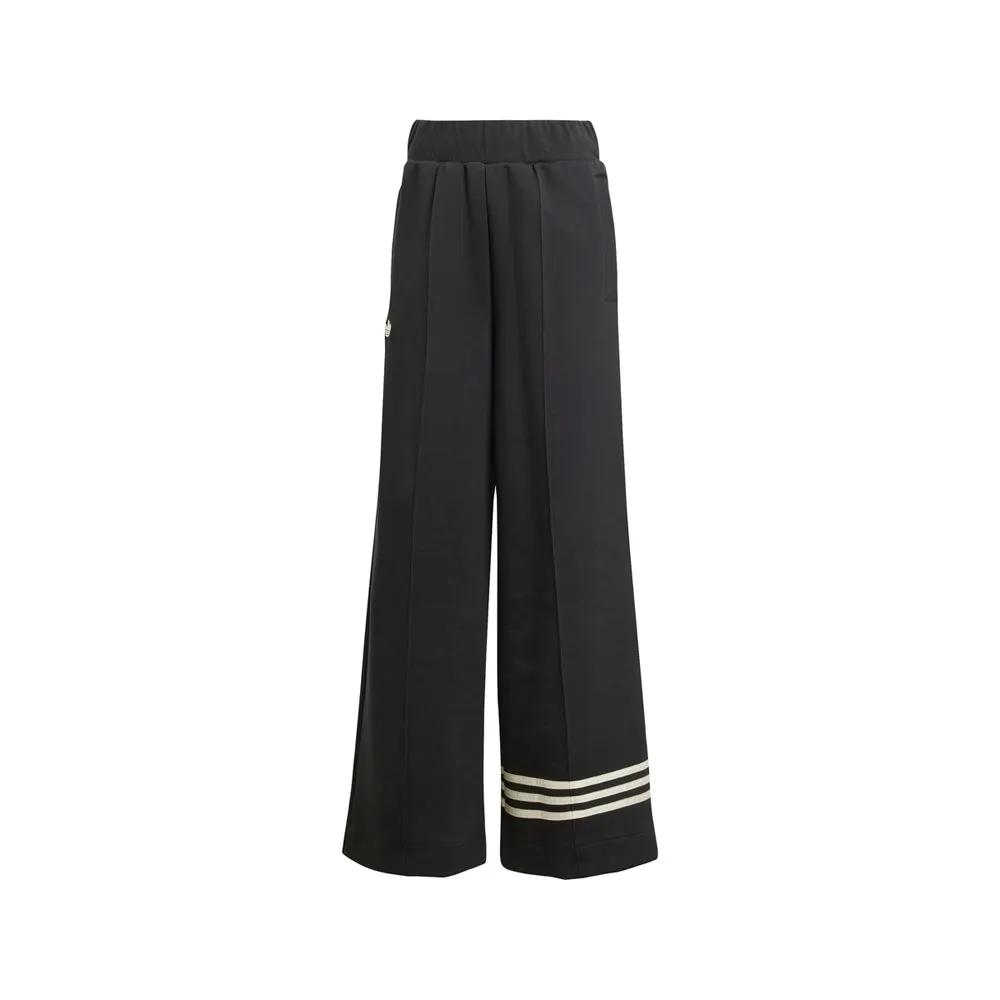 Adicolor Neuclassics Track Tracksuit Bottoms sold by Shoebacca