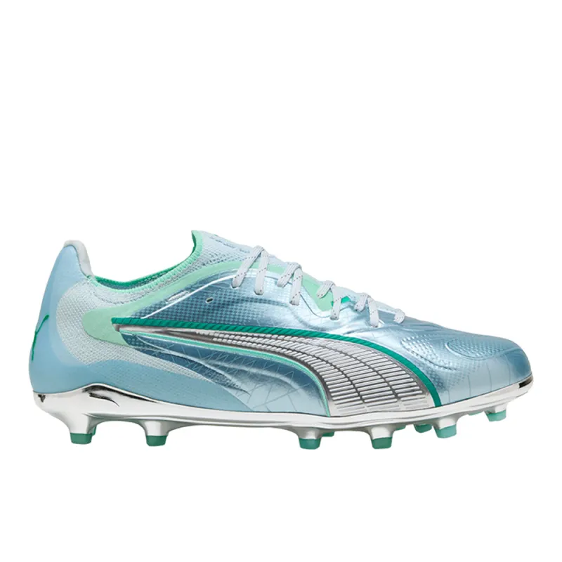 King 20 Ultimate CA New York Soccer Cleats made by Puma