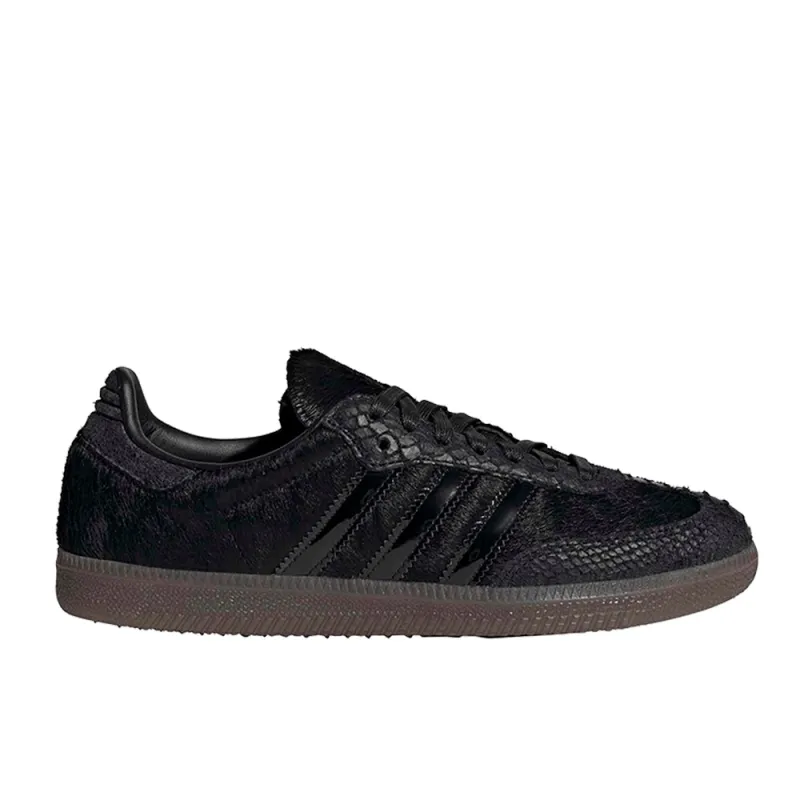 Samba OG Shoes made by Adidas