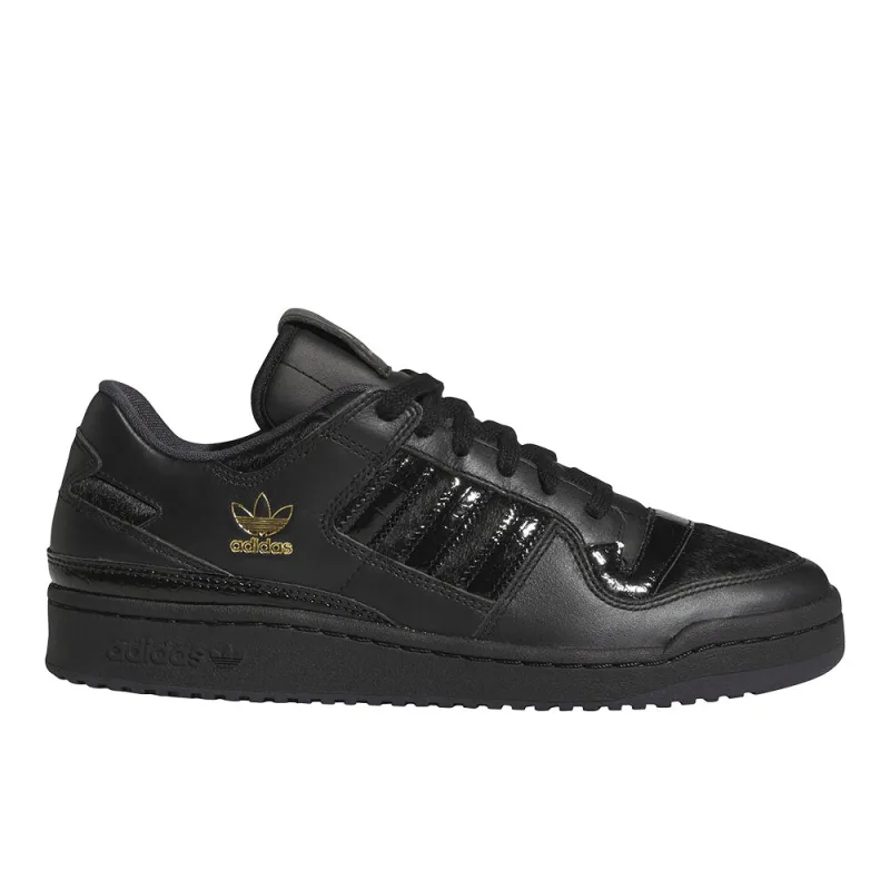 Forum 84 Low CL Shoes made by Adidas