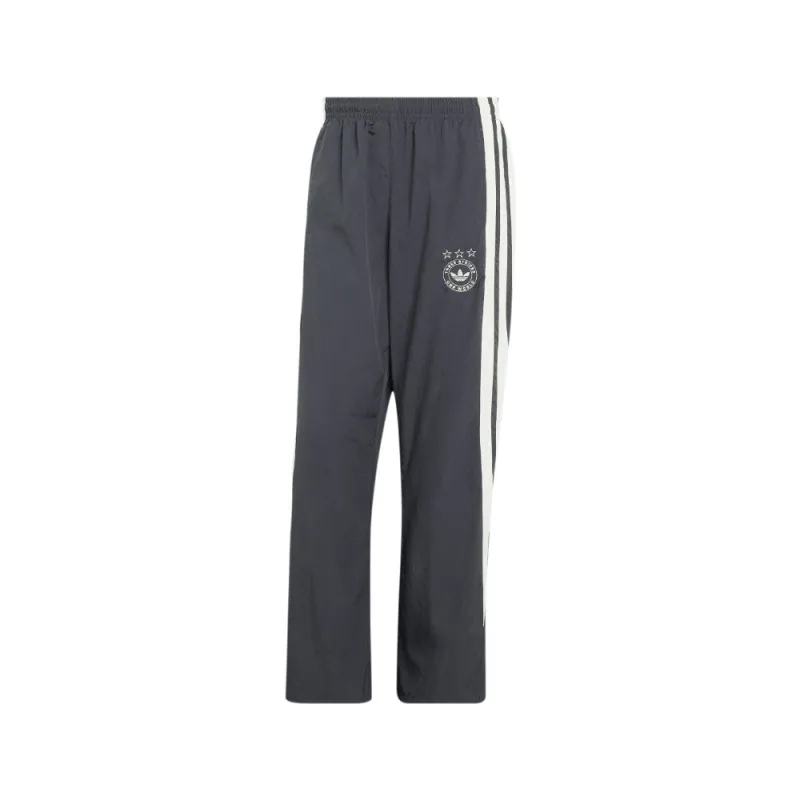 Originals Santiago Track Pant made by Adidas