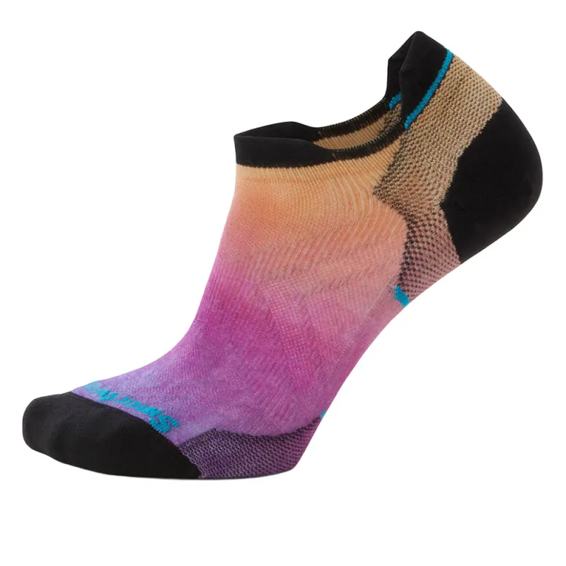 Run Zero Cushion Ombre Print Low Ankle Socks made by Smartwool