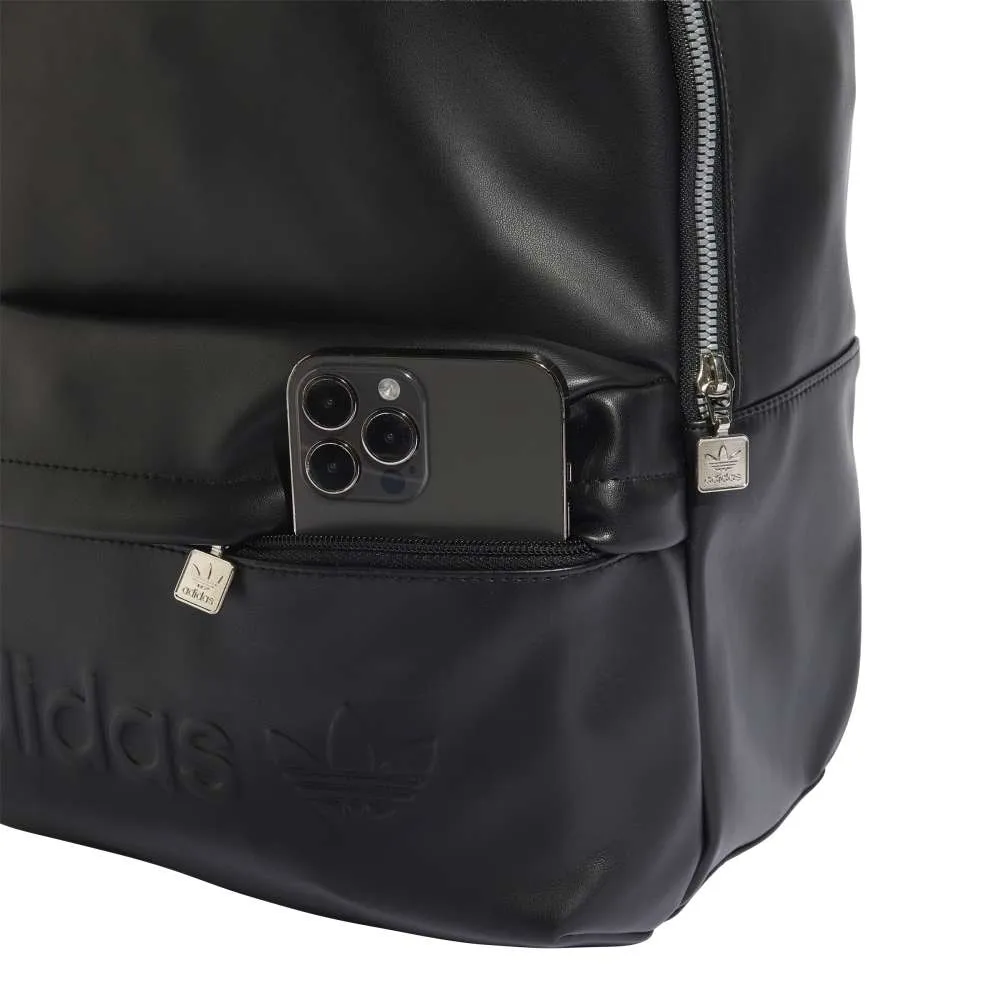 Classic Backpack sold by Shoebacca product image thumbnail 5