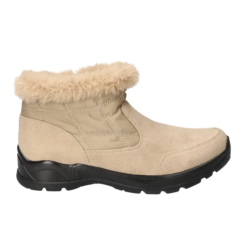 Sleet Winter Boots made by easy street