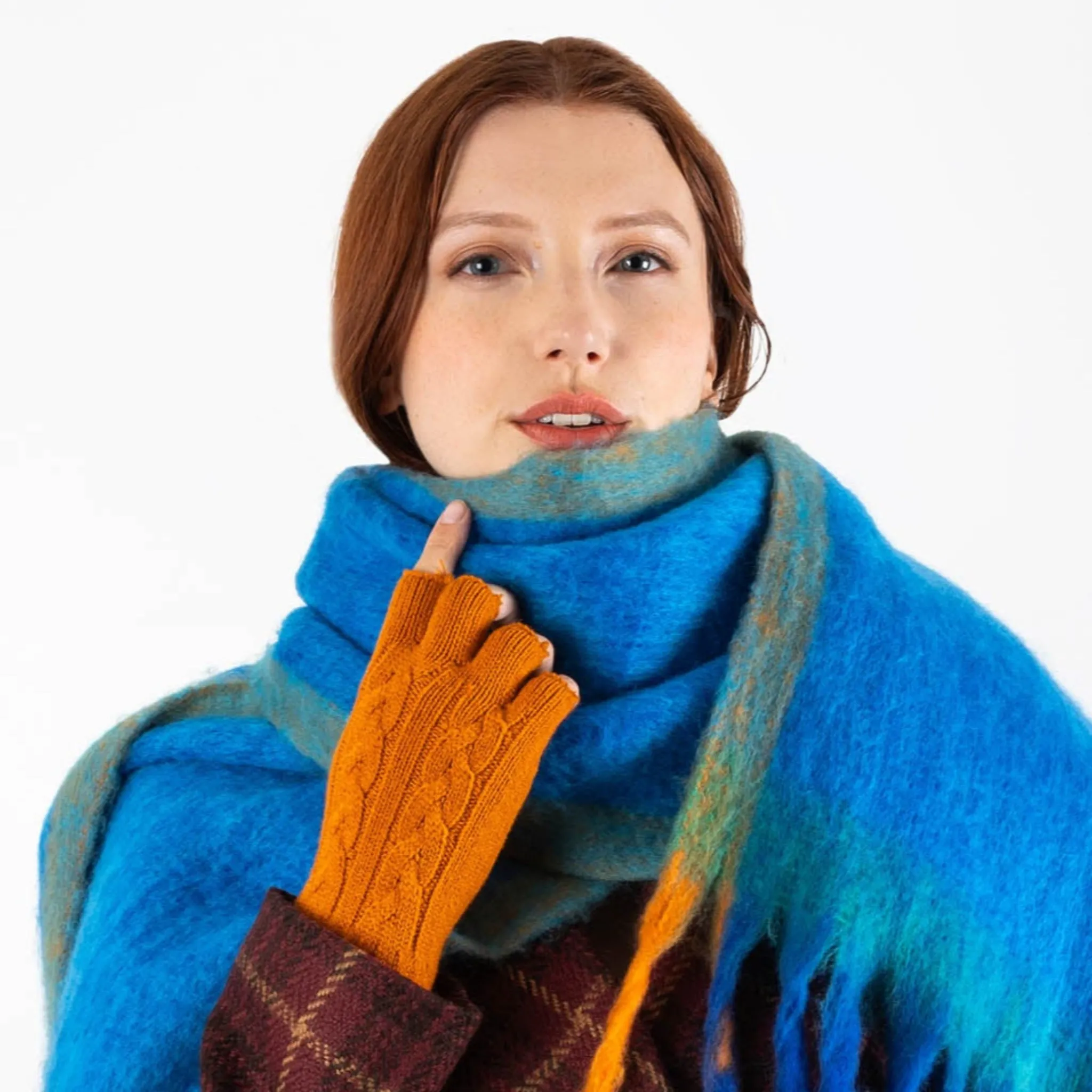 Women's Fingerless Cable Knit Gloves sold by Dents Gloves product image thumbnail 2