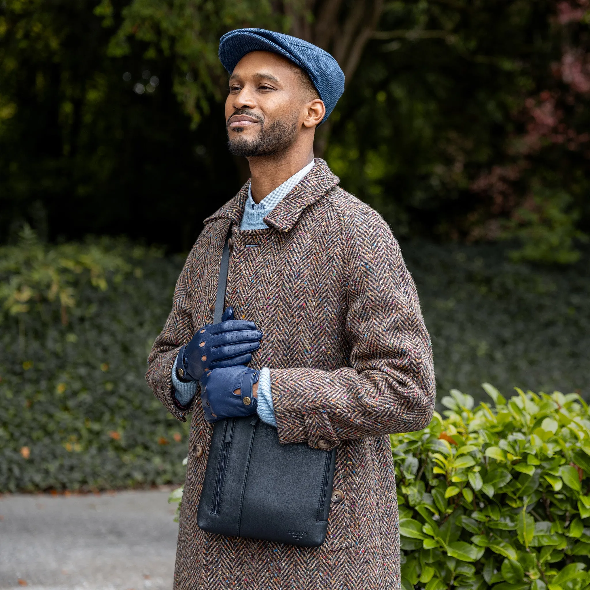 Men's Medium Pebble Grain Leather Crossbody Bag sold by Dents Gloves product image thumbnail 5