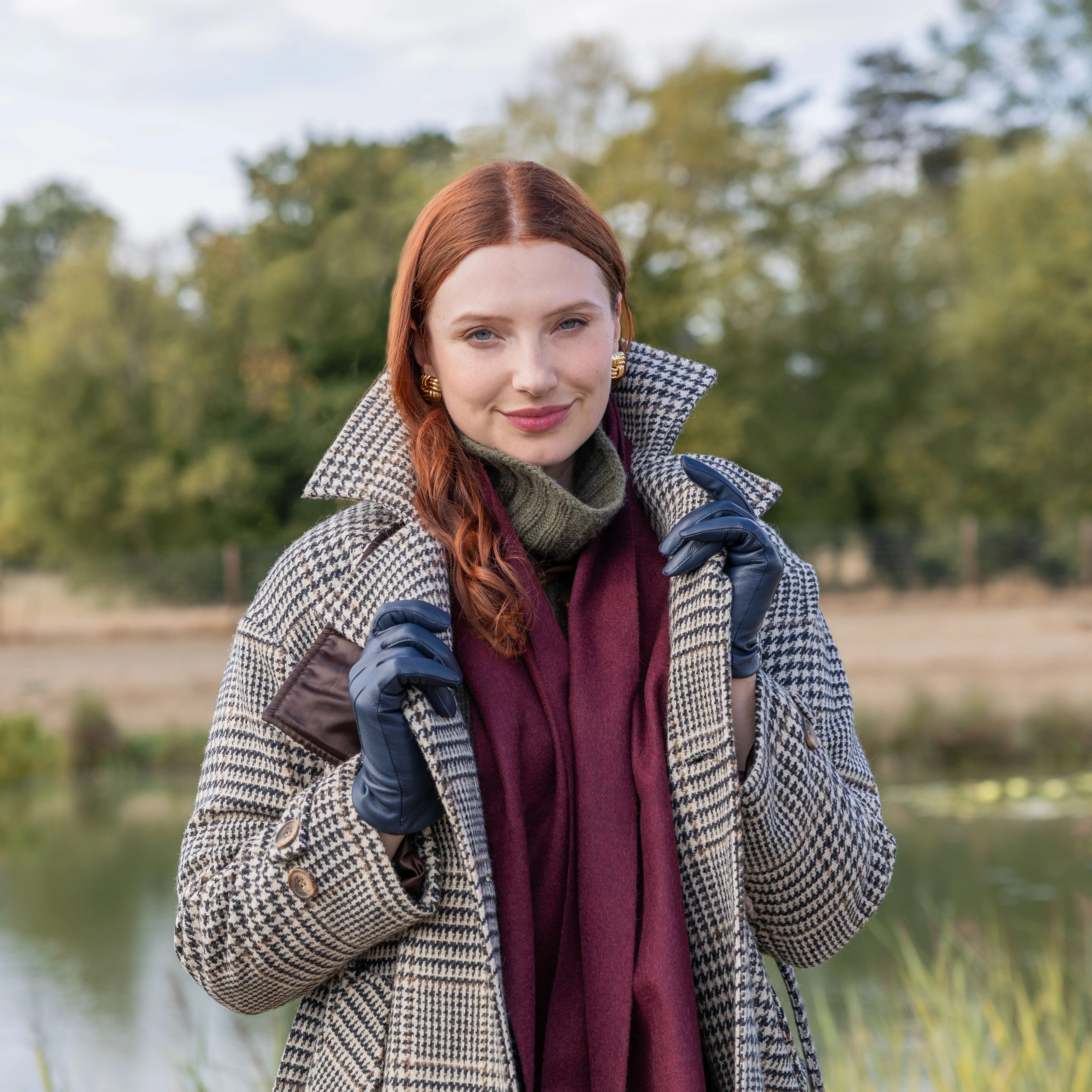 Heritage Plain Cashmere Scarf with Tassels and Gift Box sold by Dents Gloves product image thumbnail 2