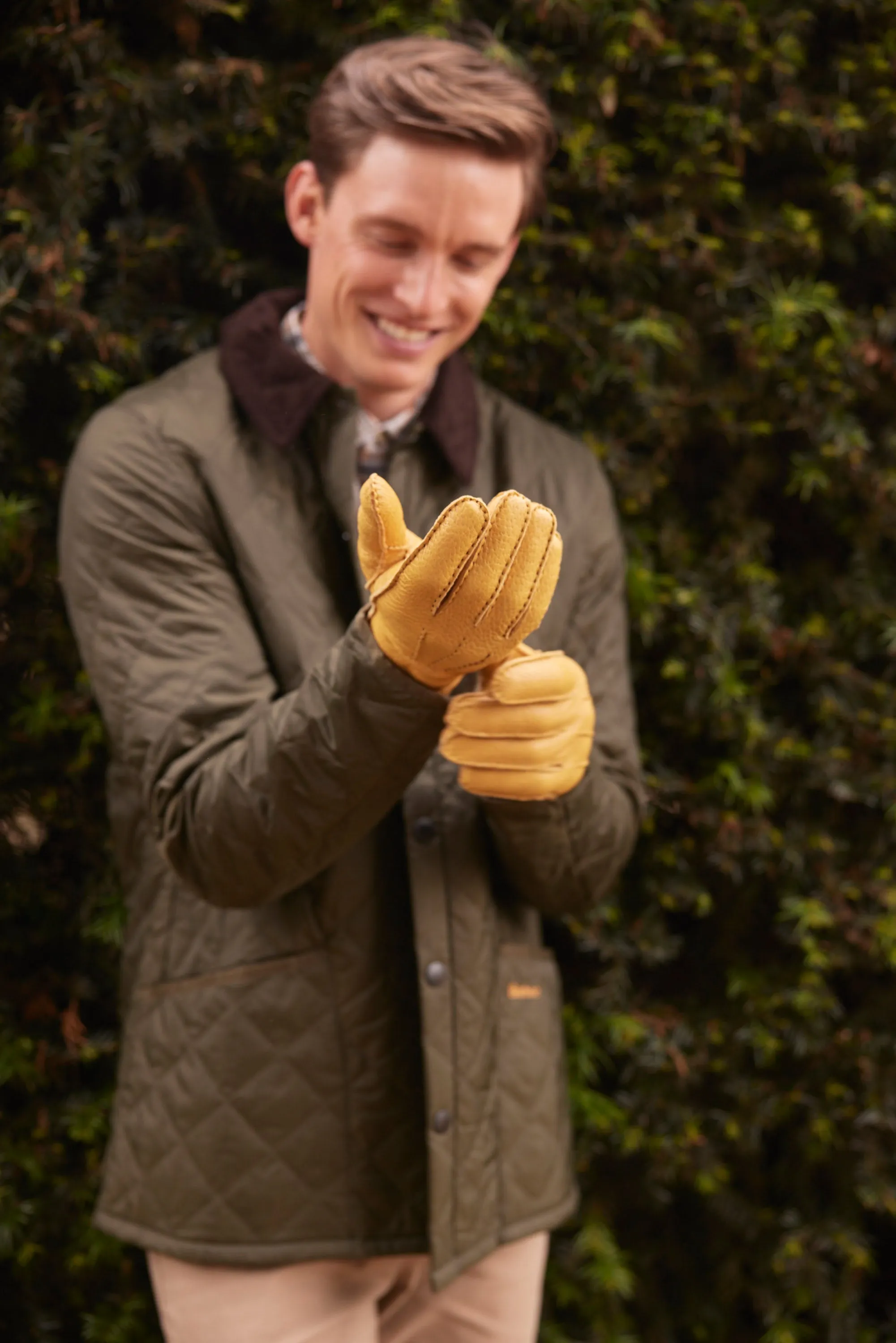 Men's Heritage Handsewn Three-Point Cashmere-Lined Peccary Leather Gloves sold by Dents Gloves product image thumbnail 2
