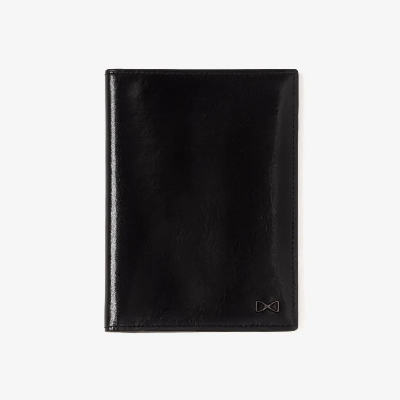 Trafalgar Cortina RFID Passport Case made by Trafalgar
