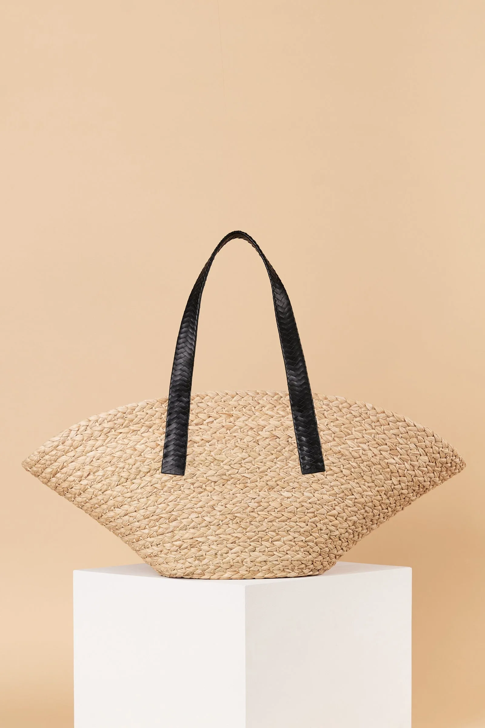 Taco Tote / Natural Black sold by Cesta Collective