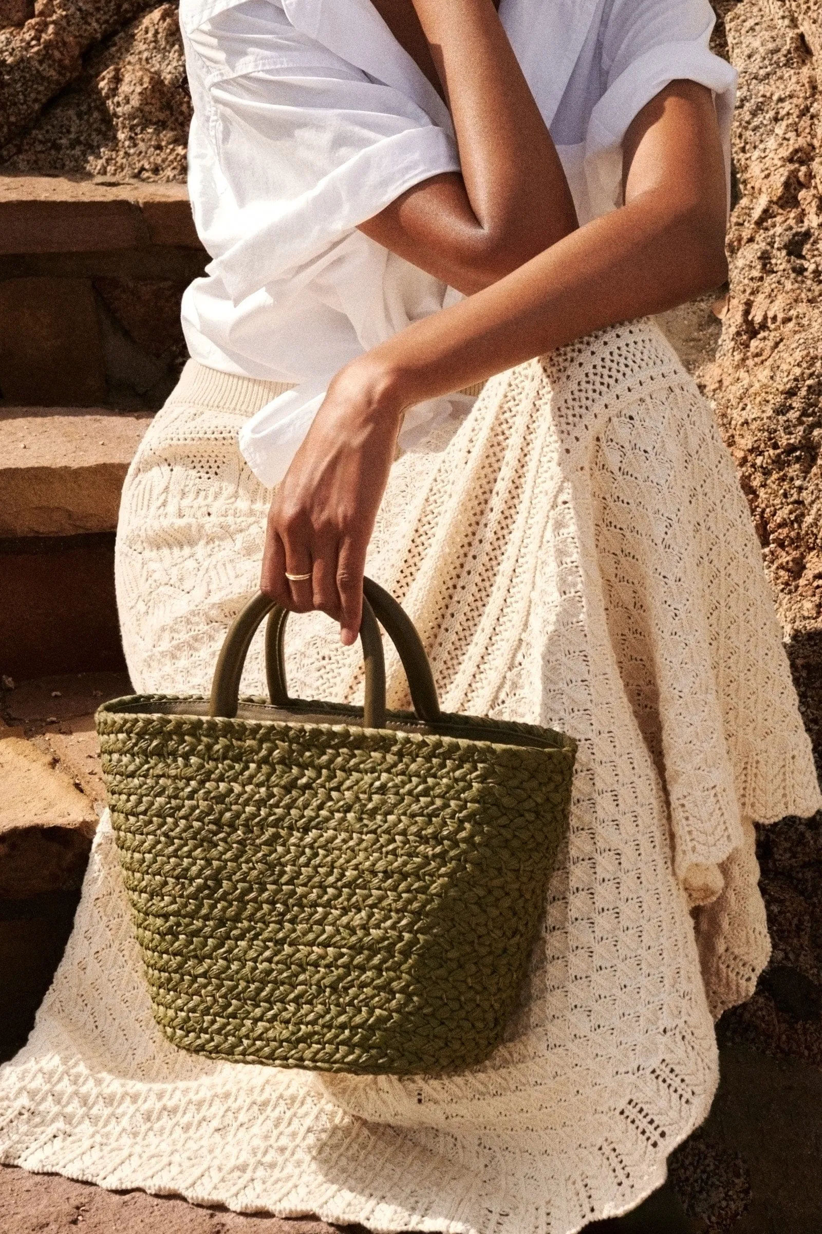 Top Handle Raffia Tote / Olive sold by Cesta Collective product image thumbnail 4