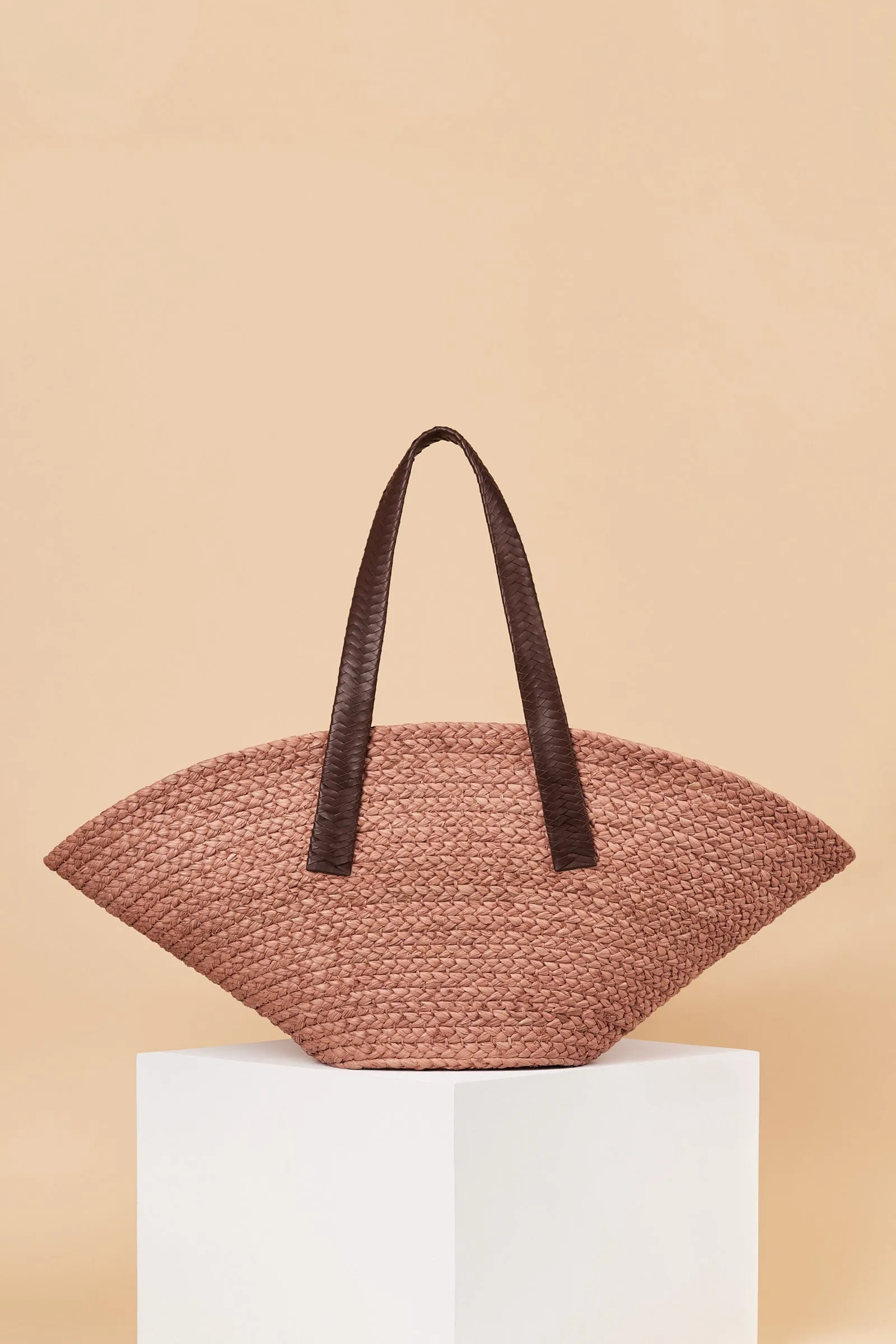 Taco Tote / Seashell sold by Cesta Collective