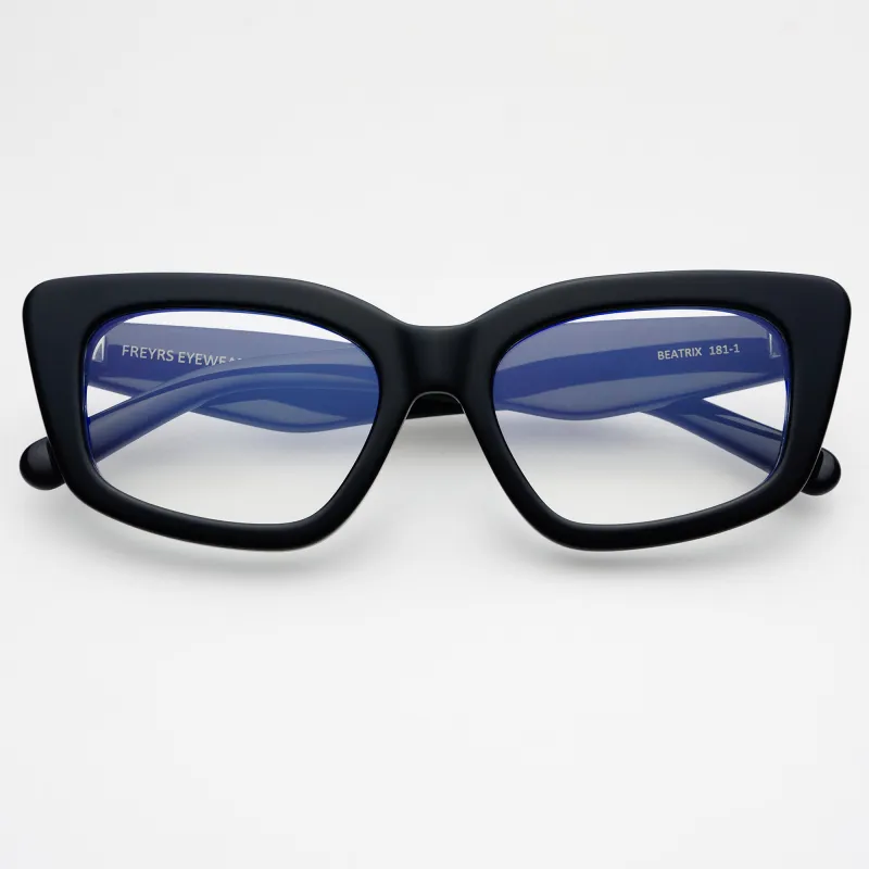 Beatrix sold by FREYRS