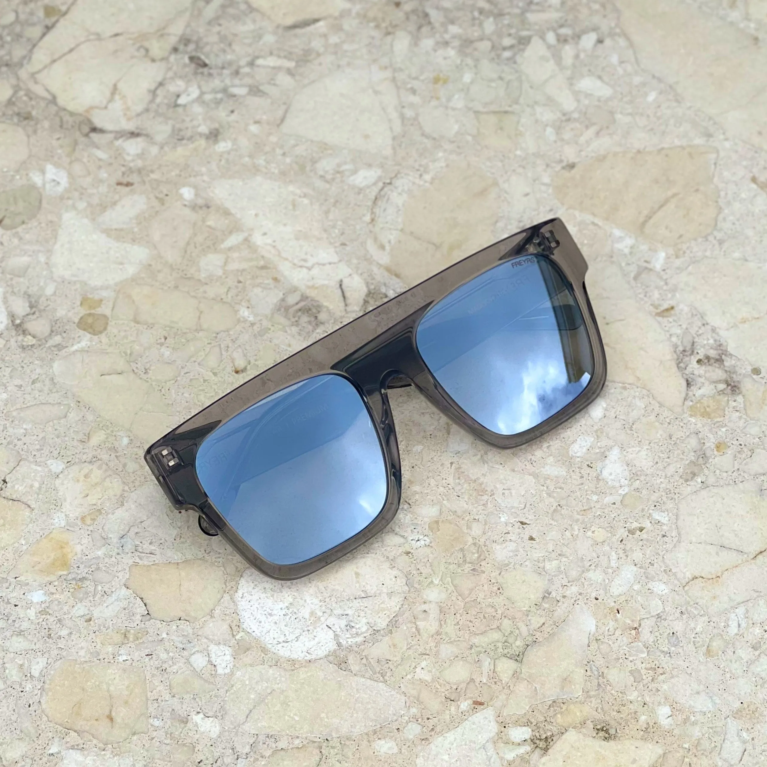 Madison sold by FREYRS product image thumbnail 4