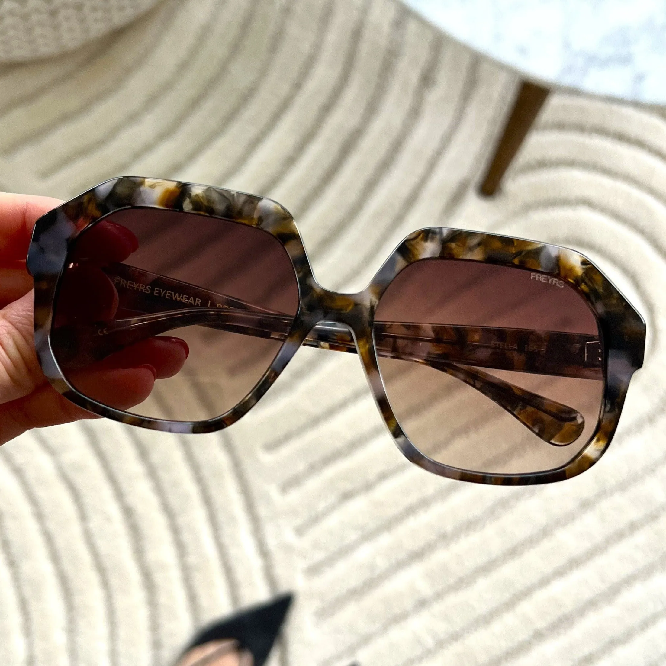 Stella sold by FREYRS product image thumbnail 4