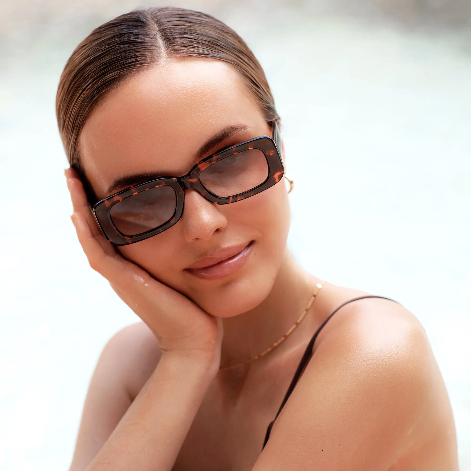 Noa sold by FREYRS product image thumbnail 2