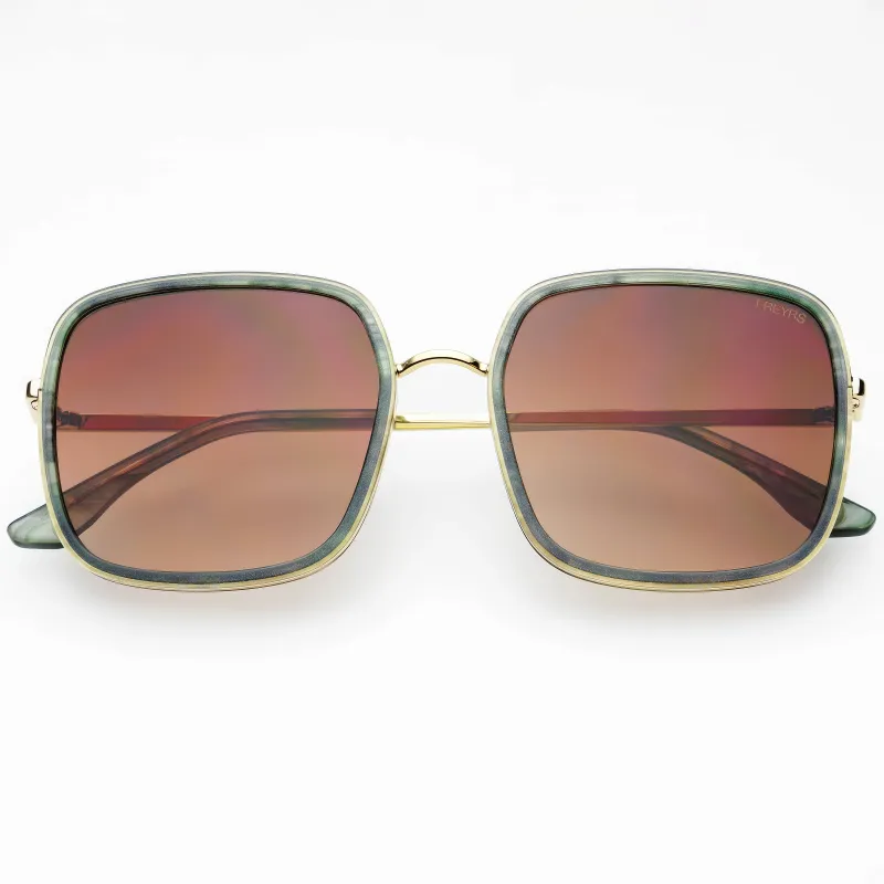 Cosmo made by FREYRS